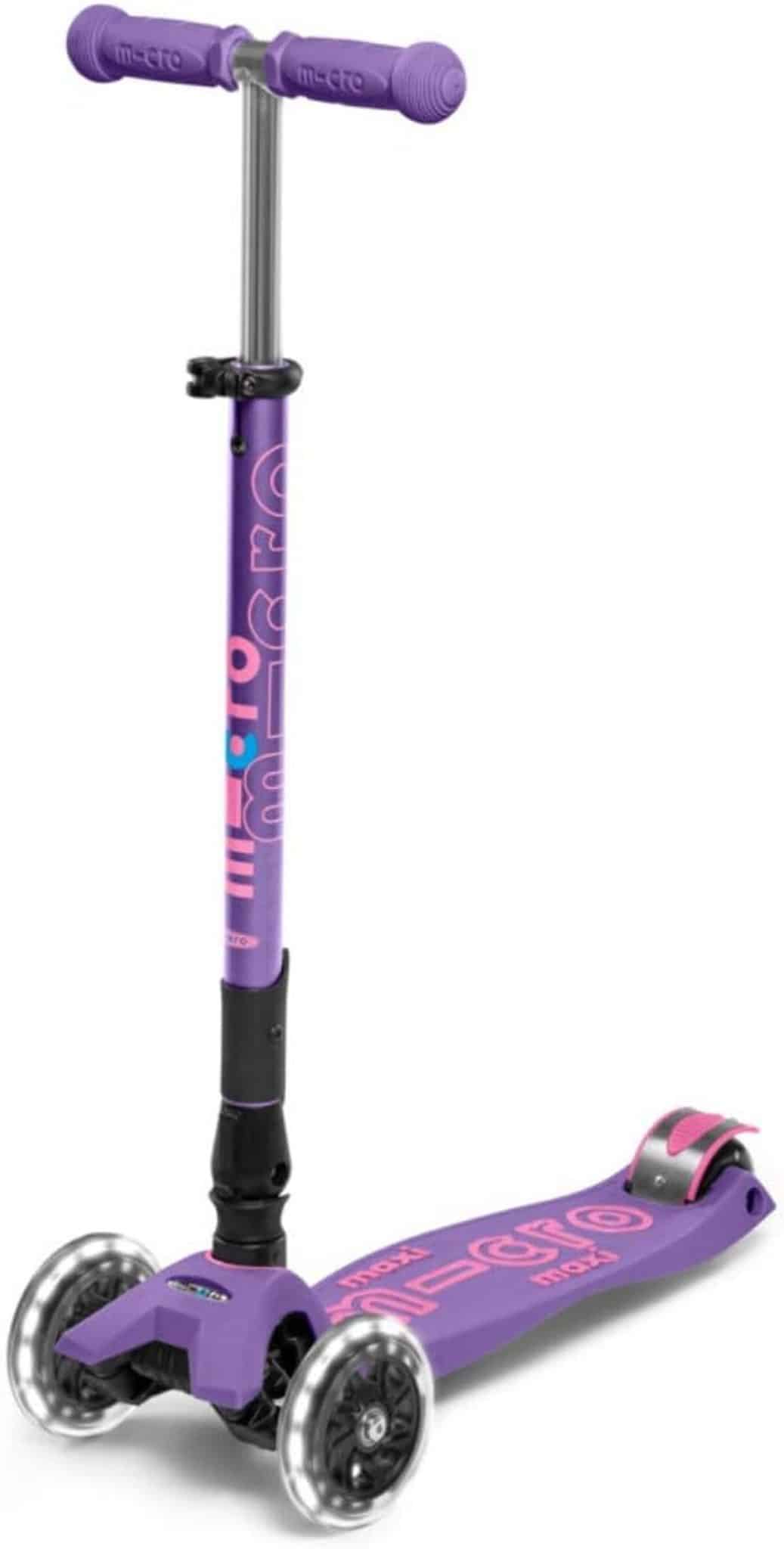 Test de la trottinette Maxi Deluxe Micro Kickboard : direction par inclinaison et roues LED