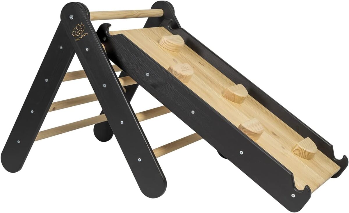 Test du triangle d'escalade Meowbaby avec toboggan : un mur en bois Montessori pour bébés