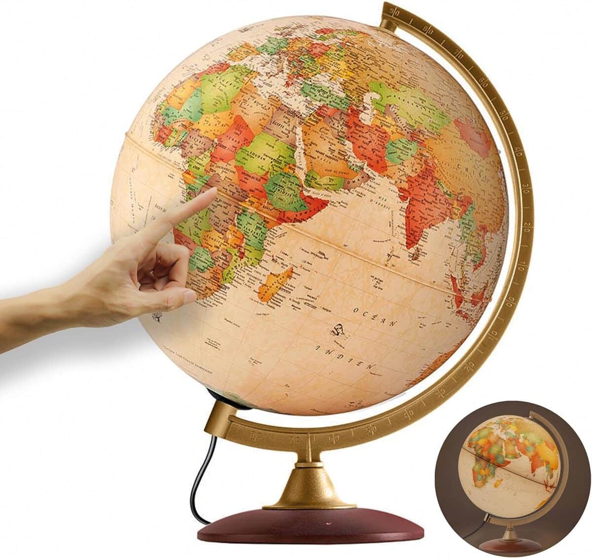 Test du globe lumineux vintage ORBIT 30cm : élégance rétro alliée à une carte actuelle