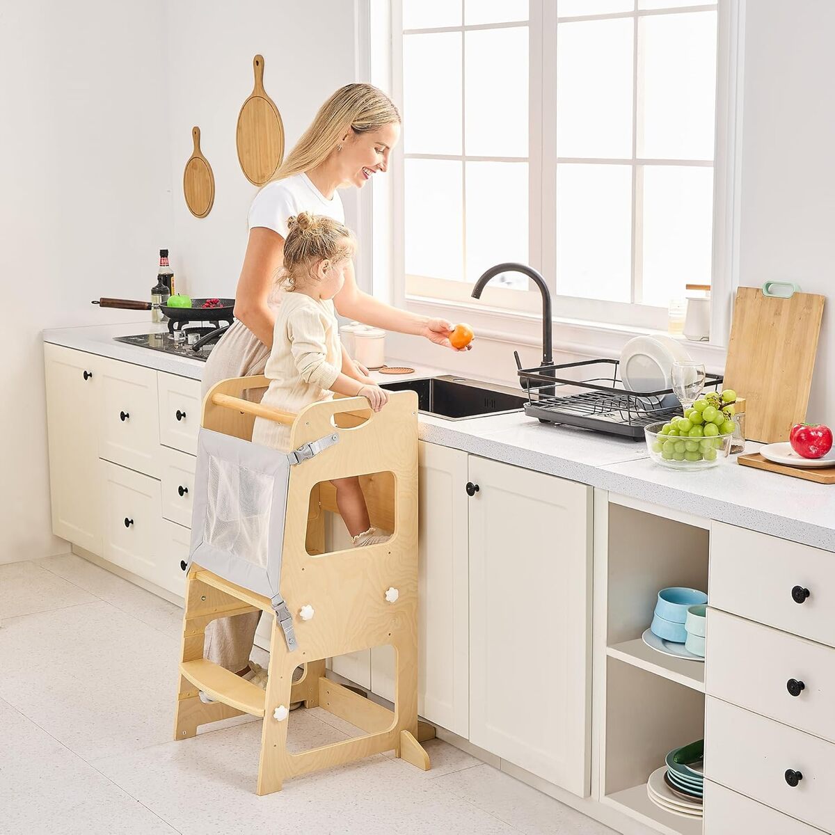 Test de la tour ajustable Bateso pour enfants : sécurité et praticité