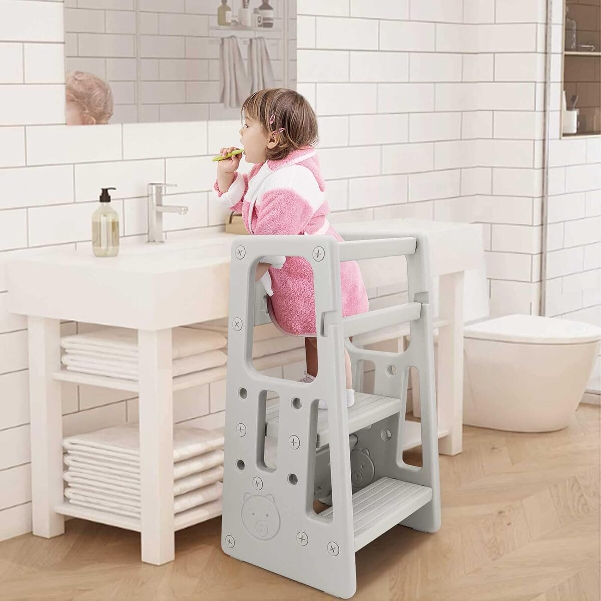 Test du tabouret d'apprentissage pour enfants Nursery Kitchen Step 3 hauteurs - sécurité et stabilité en cuisine
