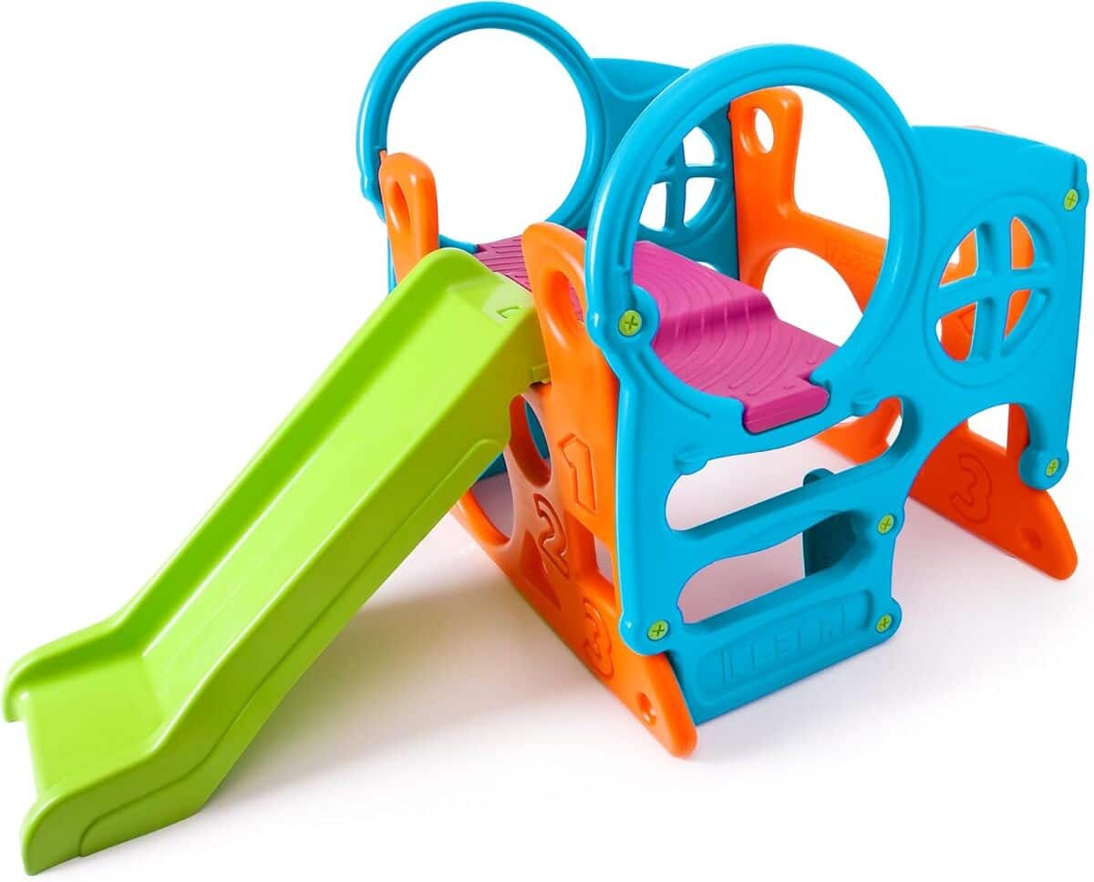 Test du centre d'activités Feber avec toboggan robuste et facile à assembler