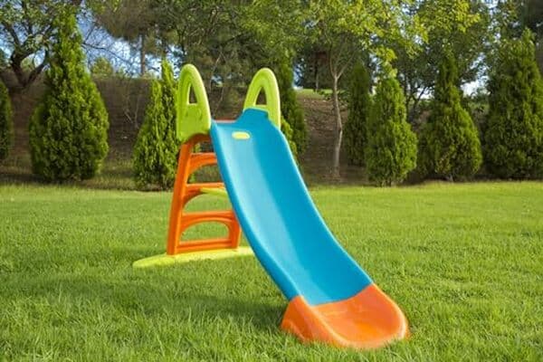 Découvrez notre test complet du toboggan aquatique Feber Slide 10 pour enfants : sécurité, amusement et avis des utilisateurs.